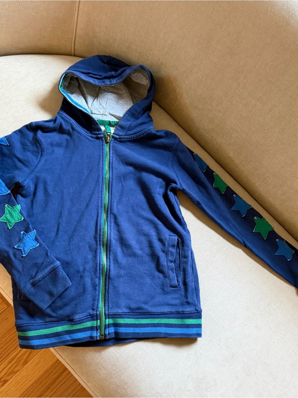 Mini Boden Boys Navy Zip Hoodie w. Green Blue Star Sleeves - EUC - Sz 9-10